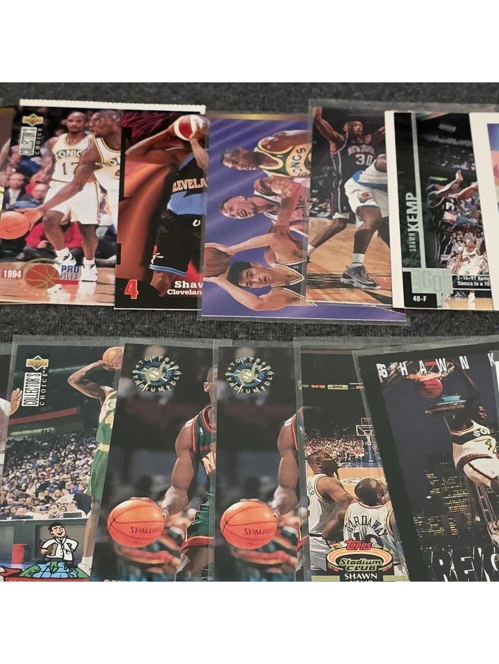 Shawn Kemp 39 Card Lot Collection Rookies, 90s, Base, Inserts